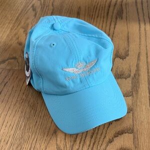 NWT Royal Melbourne golf course hat